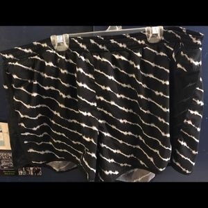 Old Navy active shorts